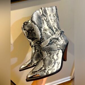 Snake skin, chrome tip ankle cowboy boots